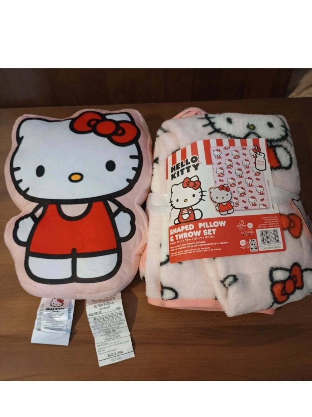 Hello Kitty Pillow and Throw Set Soft 40"x50" Blanket for Kids young and old A02